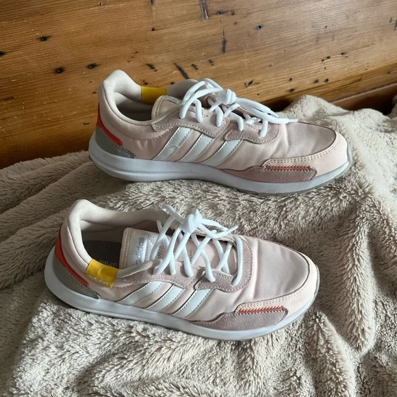 Adidas Light Pink and White Shoes - Picture 4 of 14